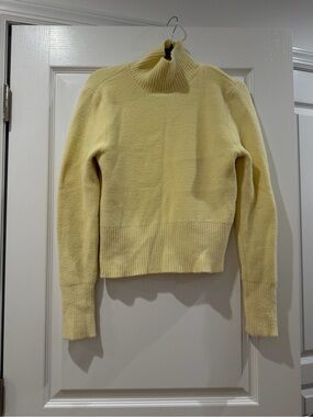 Zara Women's Yellow Turtleneck Sweater Size L